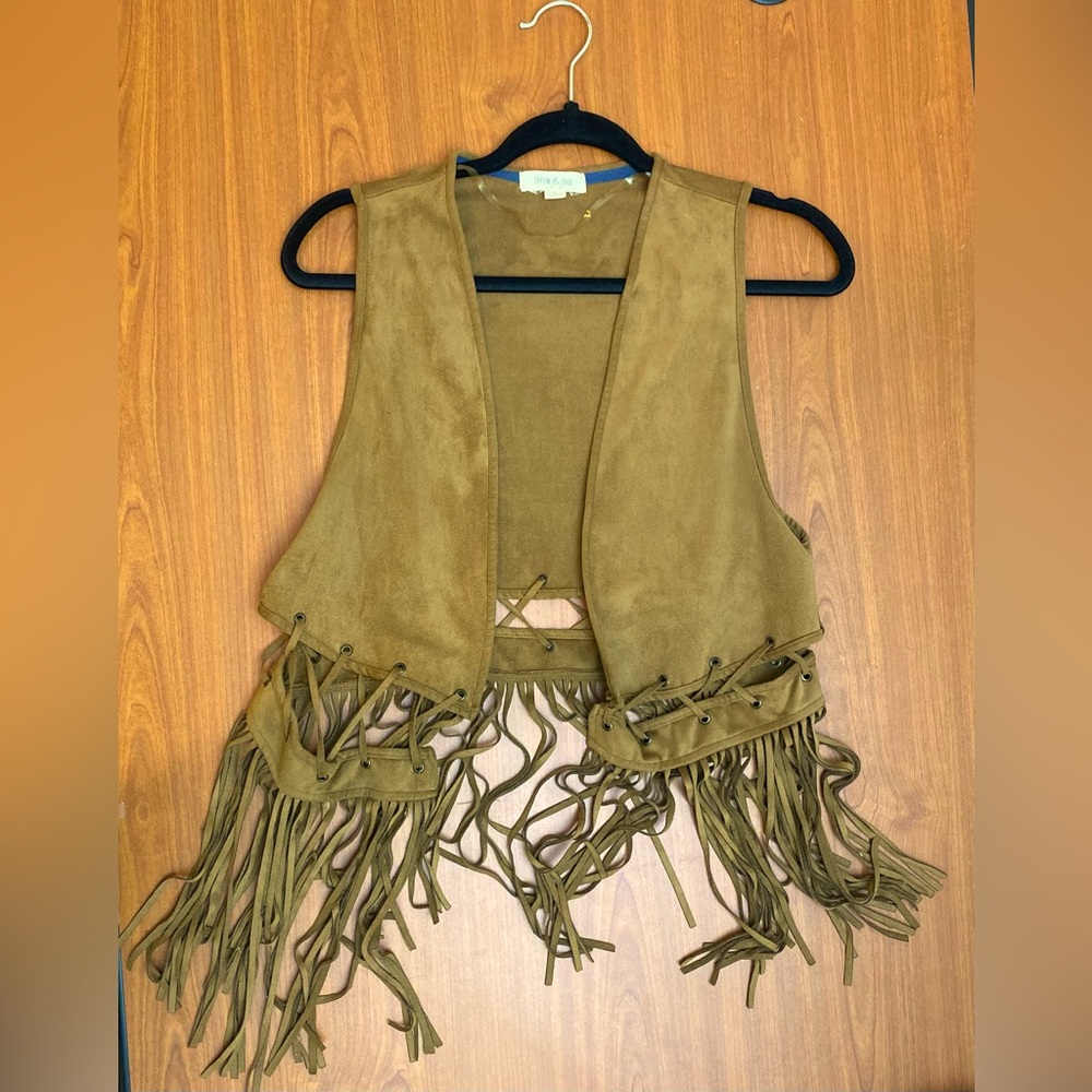 Small Tan Taylor & Sage Fringe Suede Vest